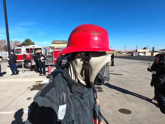 Шлем пожарного Haptic Helmet подскажет путь даже при нулевой видимости 