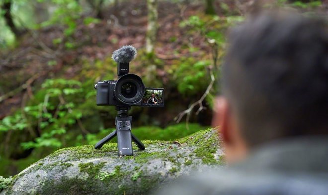 Sony выпустила самую маленькую и легкую полнокадровую камеру в мире 