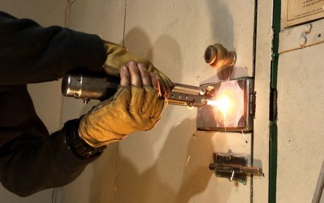Российский инженер стал рекордсменом Гиннеса, создав первый в мире полноценный «световой меч» 
