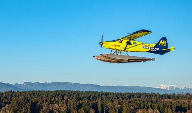 Электрический гидросамолет совершил первый в мире коммерческий рейс 