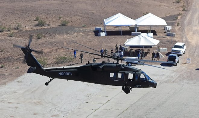 Вертолет Black Hawk провел спасательную миссию в полностью беспилотном режиме 