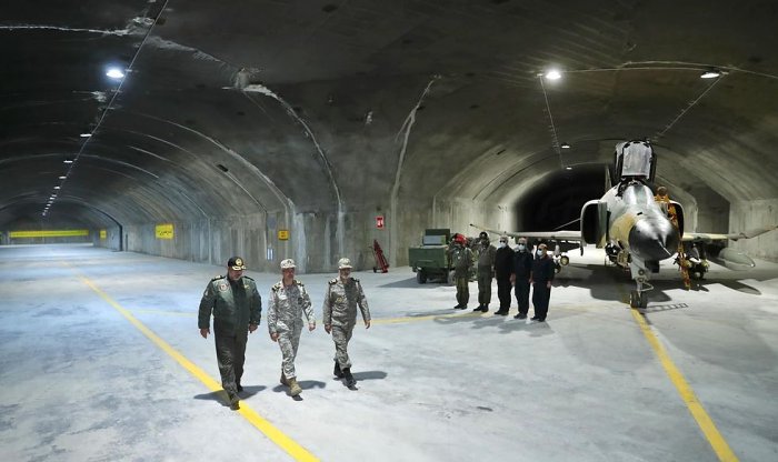 Иран показал секретную подземную базу своих ВВС с десятками американских «Фантомов» 