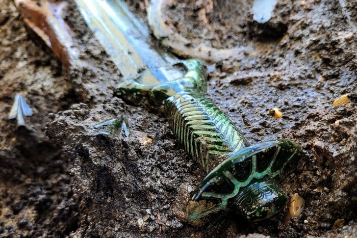 На раскопках в Германии нашли потрясающий меч Бронзового века 