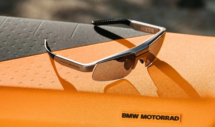 BMW представила «умные очки» для байкеров ConnectedRide 