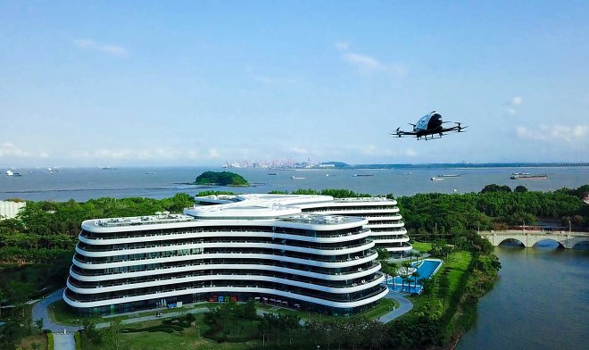 Китай запускает первую сеть летающих туристических беспилотников 