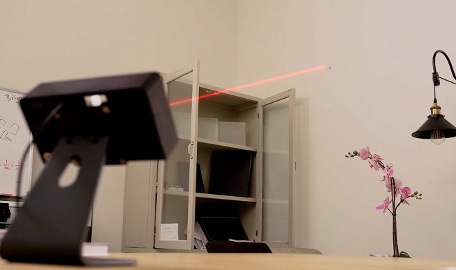 Лазерный детектор Bzigo найдет и подсветит каждого комара в вашей комнате 