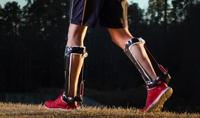 Пассивный экзоскелет для ног позволит людям бегать на 50% быстрее 