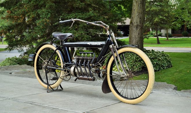 Выпущенный 109 лет назад мотоцикл Pierce Arrow продан за рекордные $225 000 