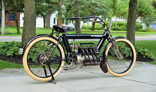 Выпущенный 109 лет назад мотоцикл Pierce Arrow продан за рекордные $225 000 